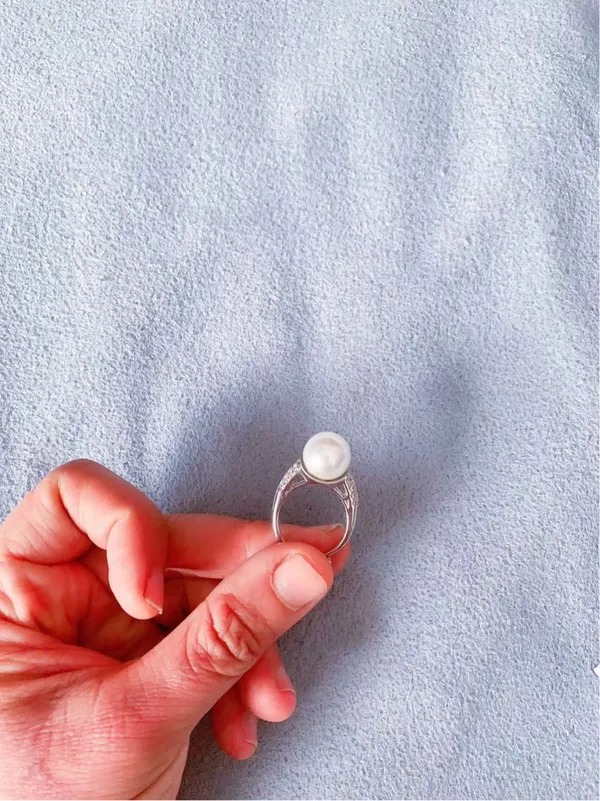 Large Ring Sculpture with Pearl And Crystals - Cocktail Pearl Ring - Image 3