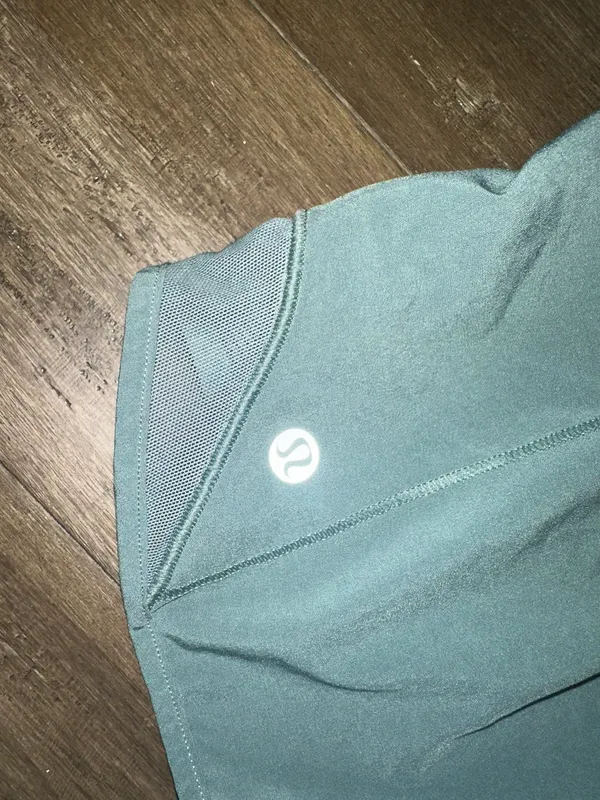 Lululemon Hotty Hot Shorts 2.5” Green - Image 5