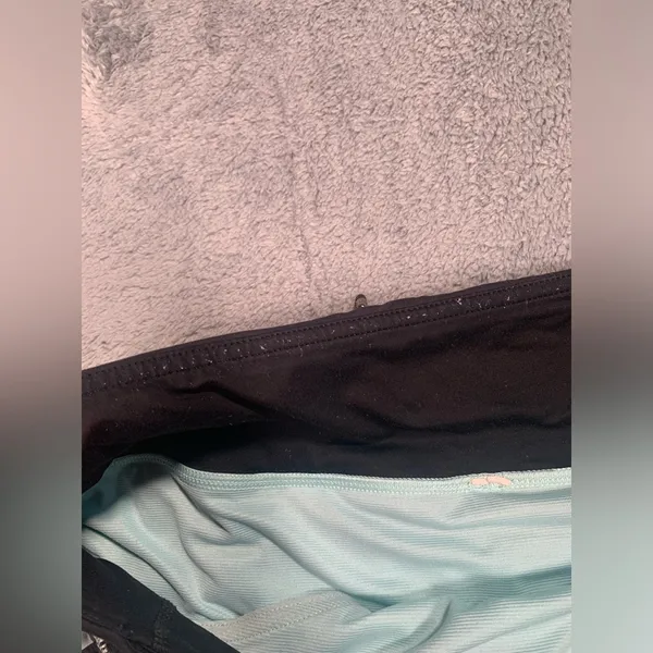 Lululemon mint shorts size 10 leopard print - Image 5