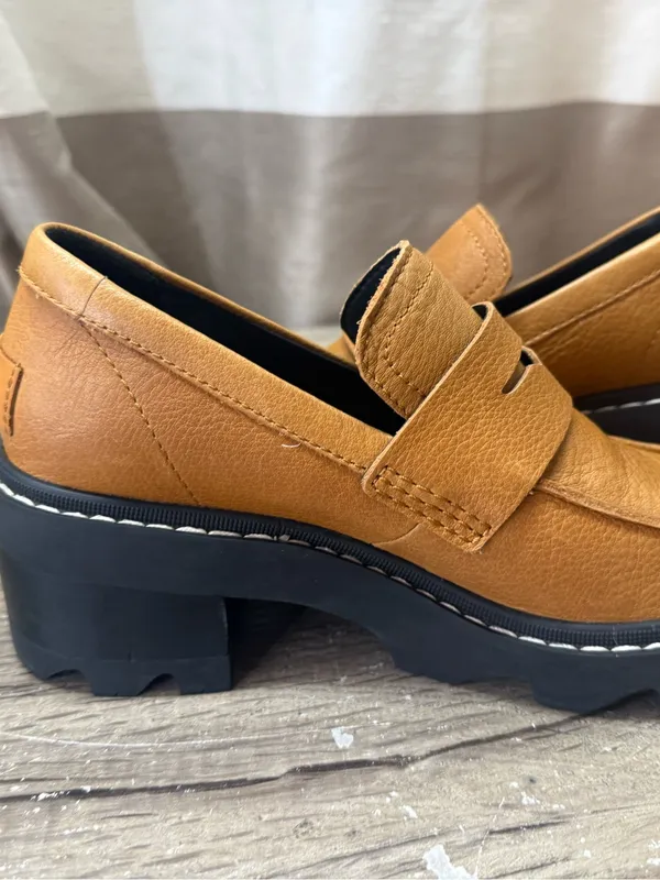 SOREL Joan Now City Loafer Chunky Platform Canyon Gold Black 7 - Image 8