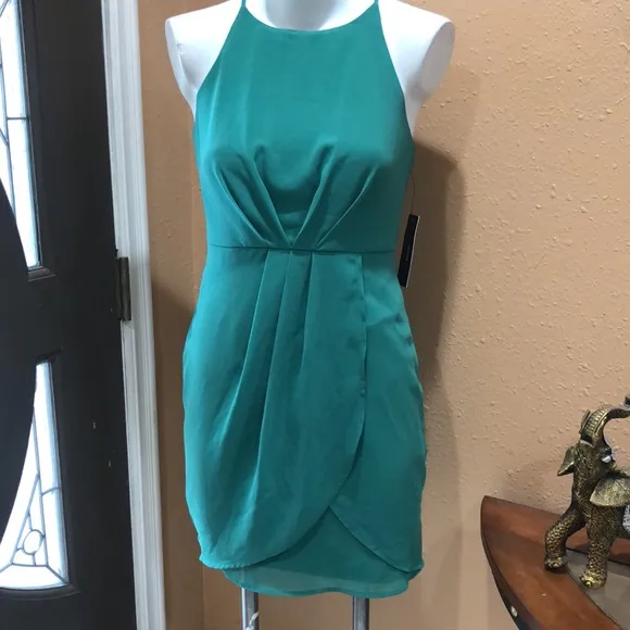 Lulus green NWT dress - Image 3