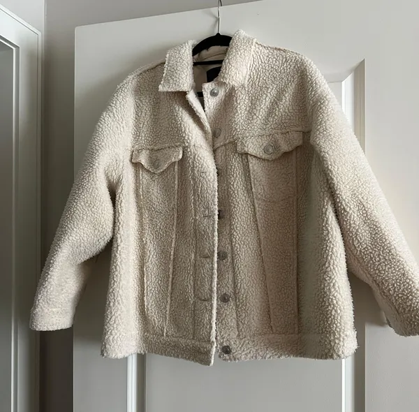 American Eagle Sherpa Jacket - Image 2