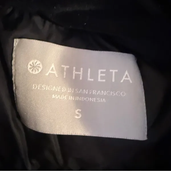 Athleta Black Quilted Vest Womens Small - Image 3