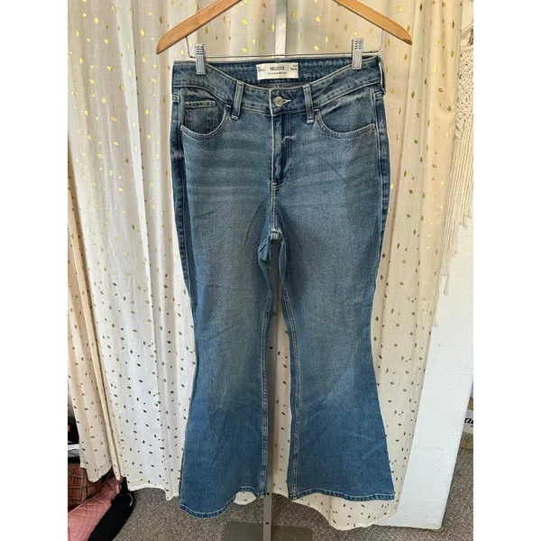 NWT Hollister Women's Curvy High Rise Flare Medium Wash Stretch Denim Jeans 29 - Image 3