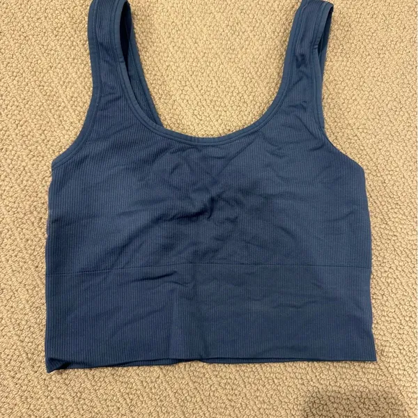 Athleta Aurora seamless scoop cropped tank - Image 2