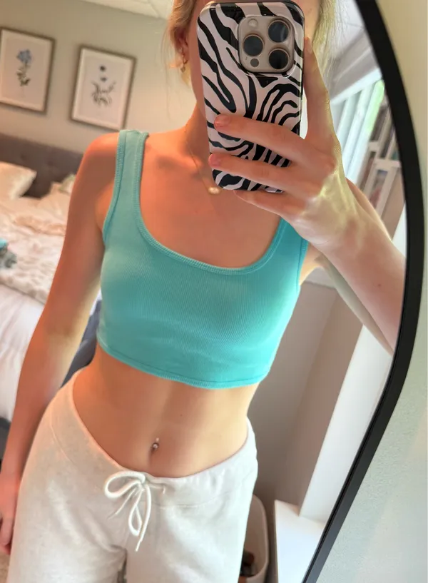 Garage Cropped Tank Top - Image 2