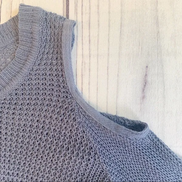 ‎Willow & Clay Cold Shoulder Sweater Tops Small - Image 5