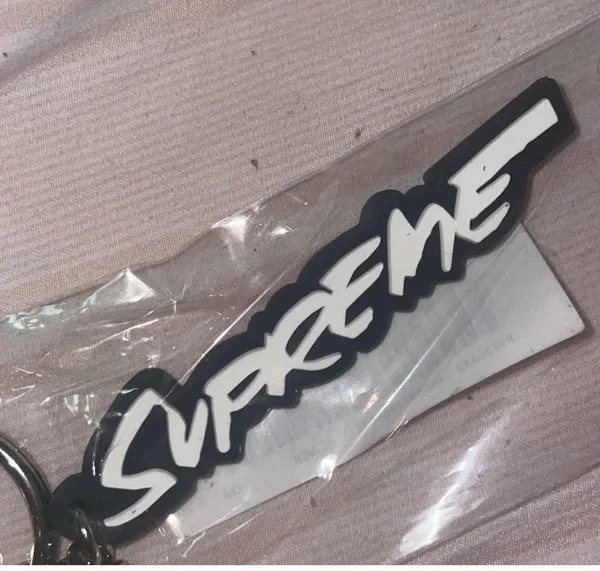 Supreme keychain - Image 4
