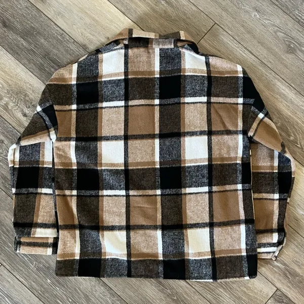 SHEIN Brown and Black Plaid Women’s Shacket - Image 4
