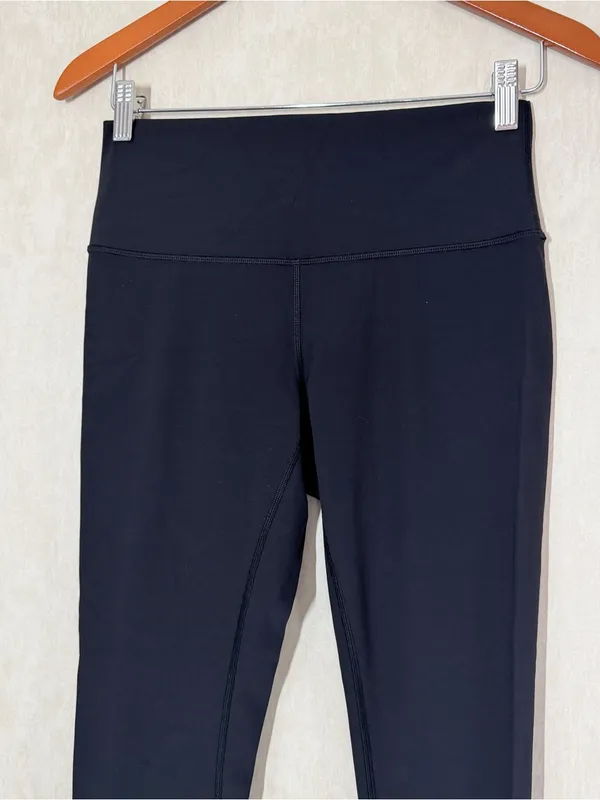 Lululemon Women’s Wunder Under Hi-Rise 7/8 Tight Full-On Luxtreme 25" in Black 8 - Image 4