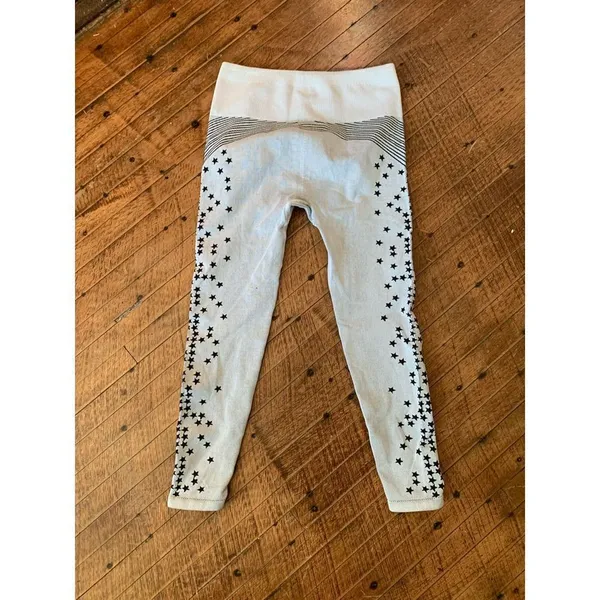 Fabletics white and black stars high impact size XS/S athletic leggings - Image 3