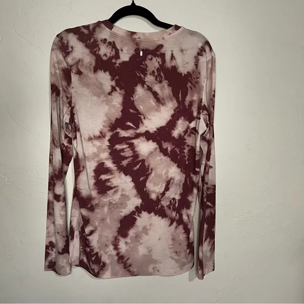 NOBULL Women's‎ Long Sleeve Burgundy Tie-Dye Top - Image 7