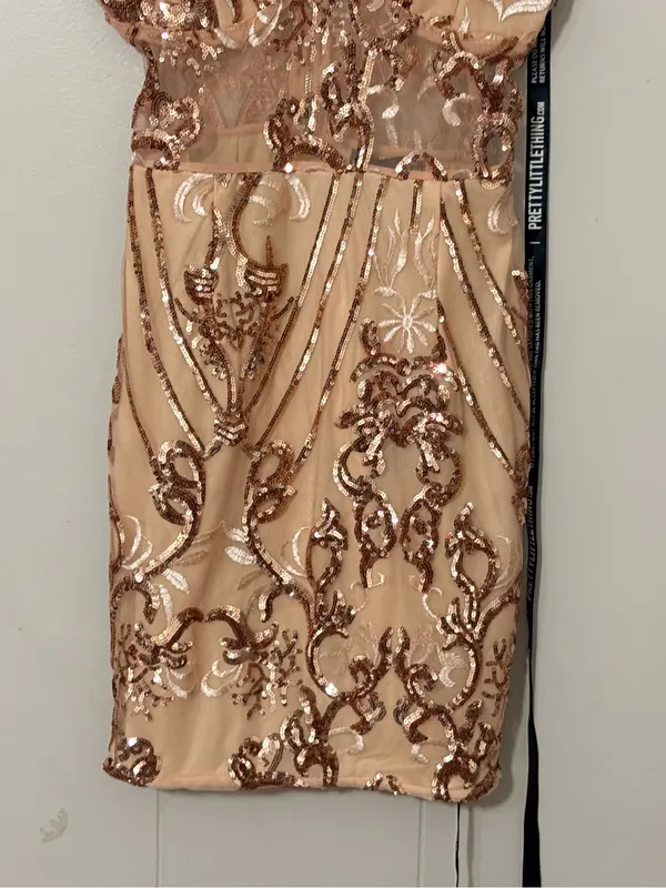 PrettyLittleThing Rose Gold Sequin Sheer Panel Bodycon Mini Dress Size 4 NWT - Image 3
