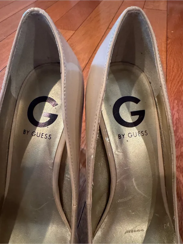 G by GUESS Winna Nude Patent Platform Heels Pumps | Size 6 Like New - Image 3