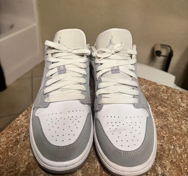 Nike Jordan 1 Low - Image 2