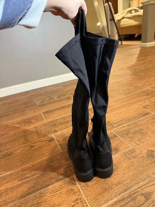 Boots Black Size 8.5 - Image 4