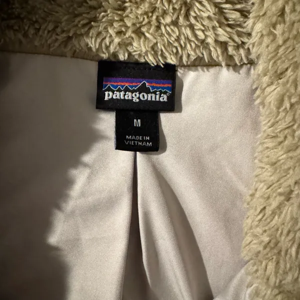 Women’s patagonia vest - Image 4