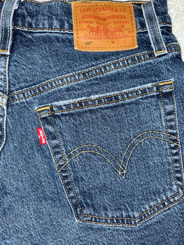 Levi’s 501 Shorts - Image 4
