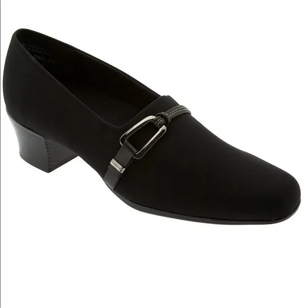 Munro Black Shoe with Silver Buckle - Image 2