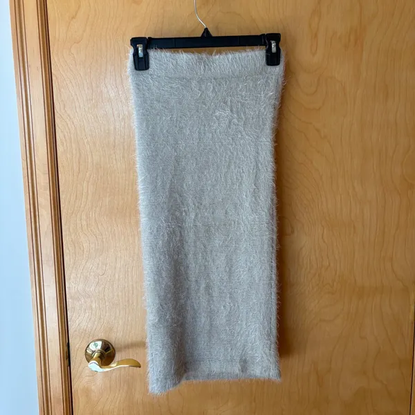 Akira Chicago Red Label Skirt Womens Small Grey Eyelash Knit Fuzzy Midi 18S1268 - Image 2