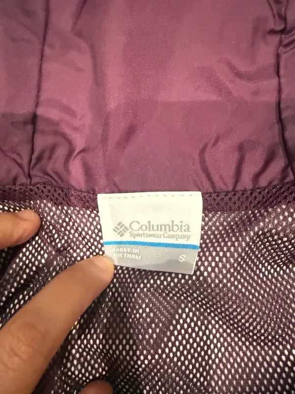 Women Columbia rain jacket small - Image 5