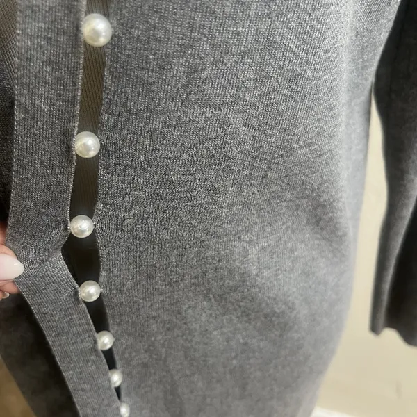 Chico's Cardigan Womens Size 1 Gray Knit Delicate Pearl Embellishment Open Front - Image 9