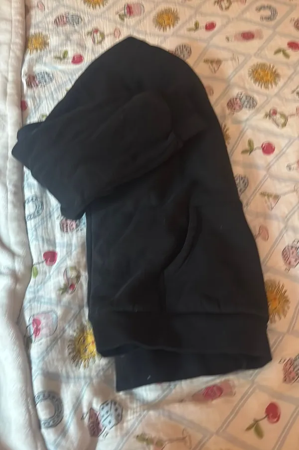 Black hoodie Size M - Image 2