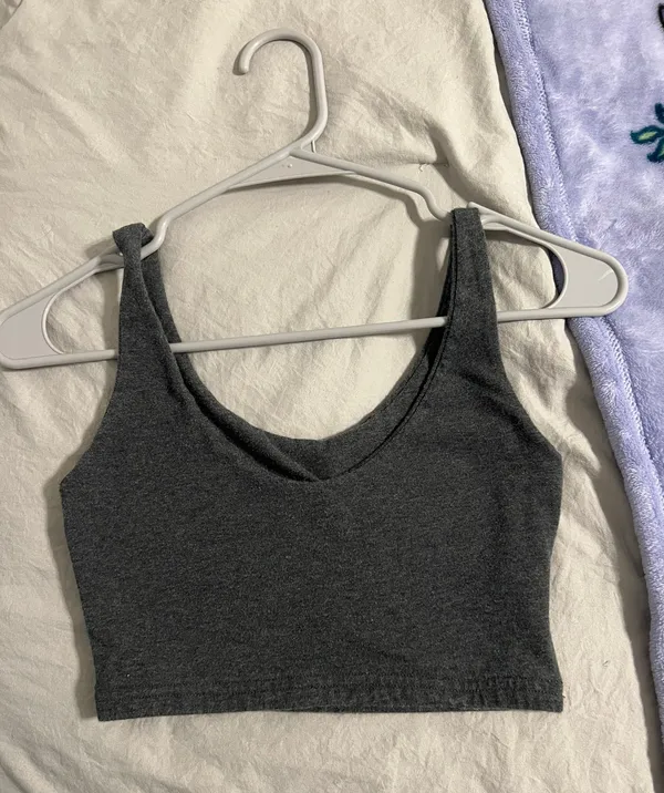 Brandy Melville Crop Top - Image 2