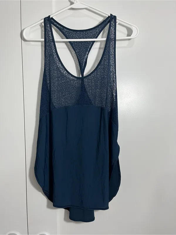 Lululemon Size 6 Medium Green Teal Jaded Twist and Train Tank Top - Image 5
