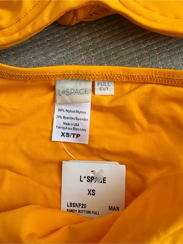NWT L*Space Camellia bikini set mango orange extra small - Image 3