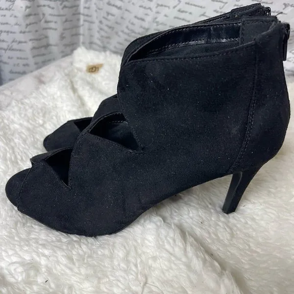 IMB suede black boot shoes with peep hole size‎ 7 - Image 3