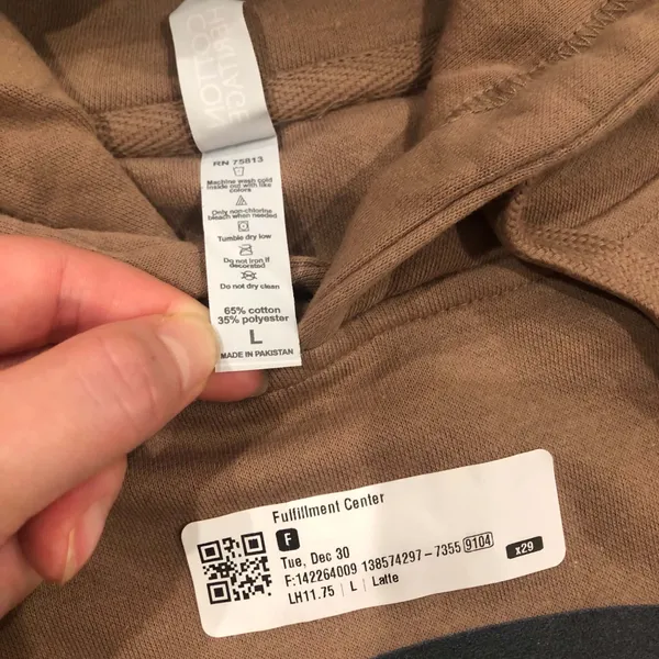 Survivor Hoodie Season 50 - Image 4