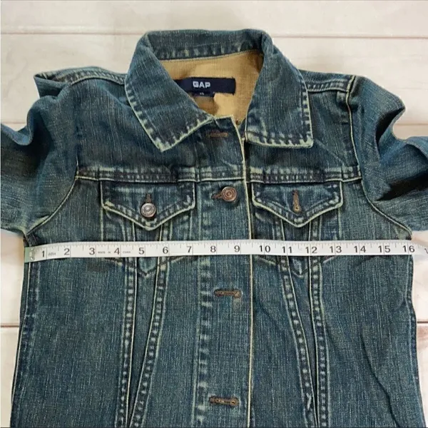 Gap Classic Denim Jean Jacket - Image 9