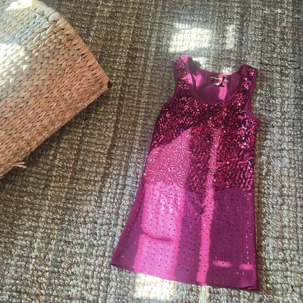Sugar & Spice Vintage Pink Sequenced Tank Size Medium - Image 5