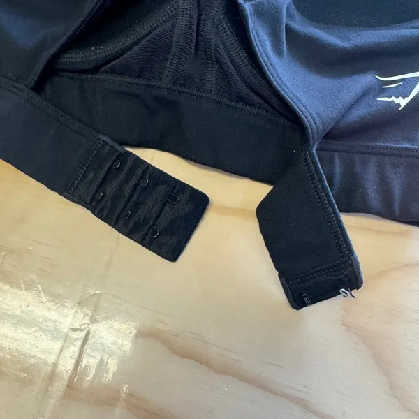 Gymshark Medium Support Sports Bra Black Molded Cups Racerback Small GLSB4722-BK - Image 6