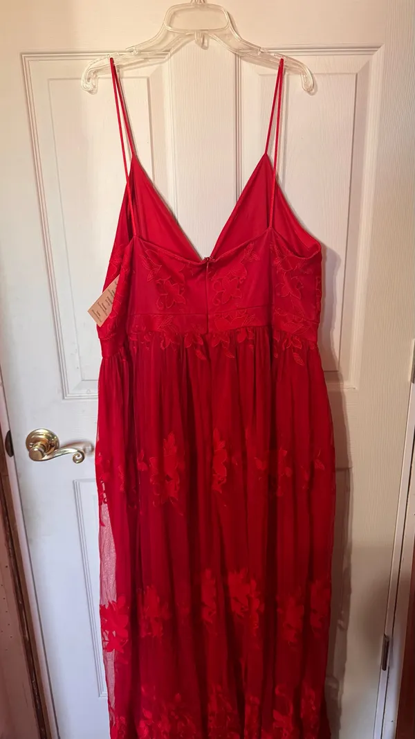 Boutique Red Dress - Image 3