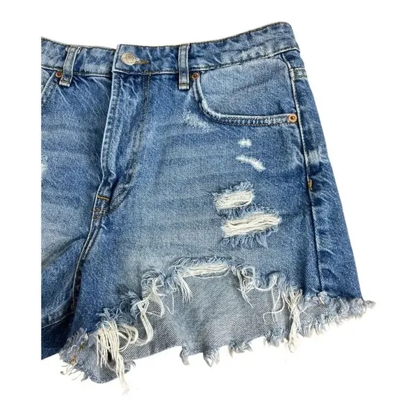 ZARA Blue Denim Distressed Shorts Size 6 Cotton High-Rise Raw-Hem Summer Beach - Image 3