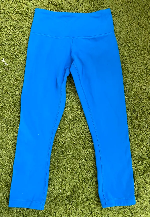 Lululemon Reversible Crop Yoga Pants - Image 4