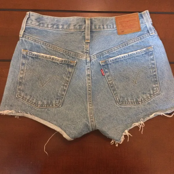 Levi’s 501 shorts buttonfly 27 jorts - Image 4