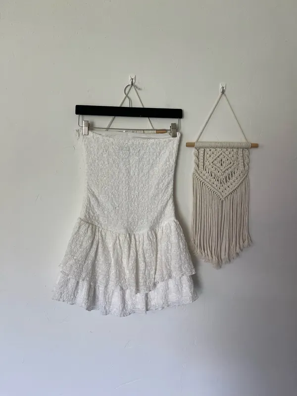 Cotton Candy LA Lace Sleeveless Lace Romper - Image 5