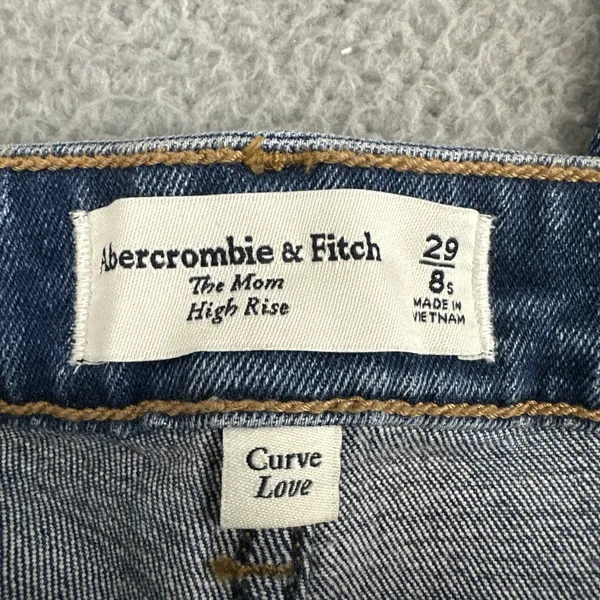 NWT Abercrombie & Fitch Curve Love the Mom High Rise Jeans Size‎ 8/29 Short x 24 - Image 4
