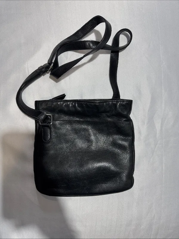 margot Black Leather Crossbody Bag - Image 2