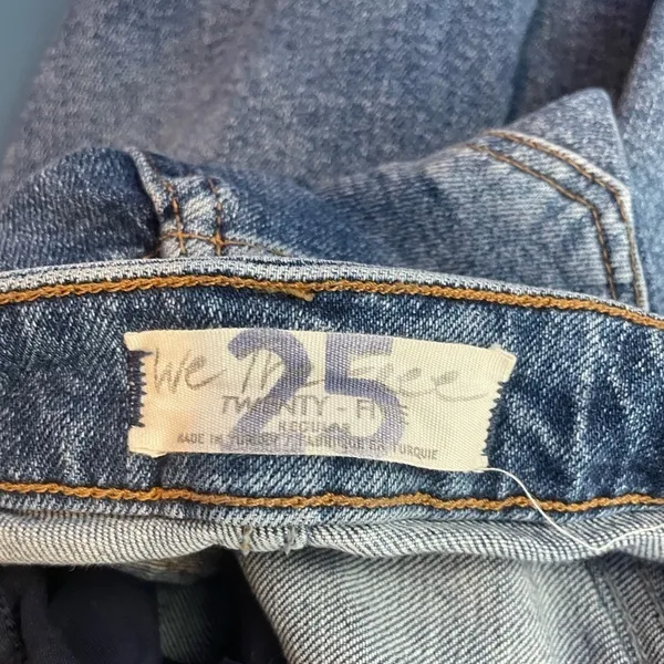 Free People We the Free Raw Hem Distressed Jeans‎ in Blue Size 25 - Image 5