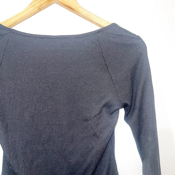 Cider women’s black ribbed waist length square neck long sleeve top - Image 7
