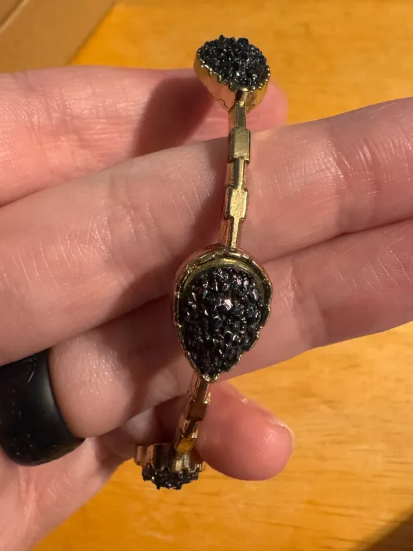 Gold Tone Faux Druzy Bangle Bracelet - Image 4