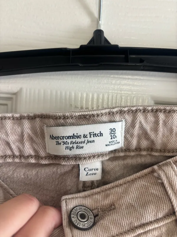 Abercrombie High-Rise Jeans 90s Straight Curve Love - Image 2