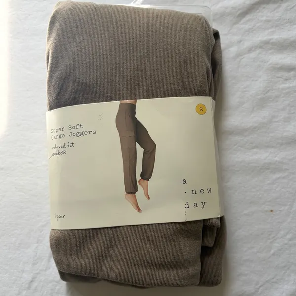 A New Day Super Soft Cargo Joggers Walnut Brown Size Small Relaxed Fit Ribbed - Image 2