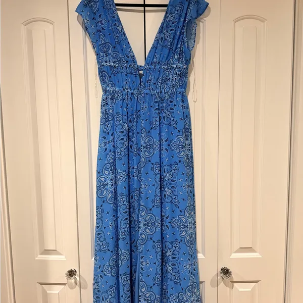 bebe Blue bandana Patterned blue‎ Maxi Dress medium - Image 2