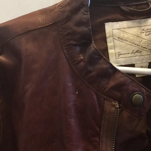 FINAL MARKDOWN Ladies old navy leather jacket small - Image 3