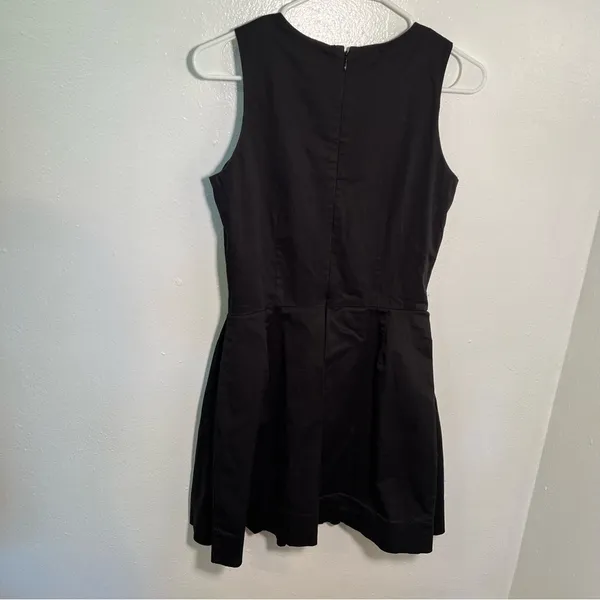 Gap Women's Sz 0 Sleeveless Fit & Flare Dress True Black Pleated Pockets Stretch - Image 7